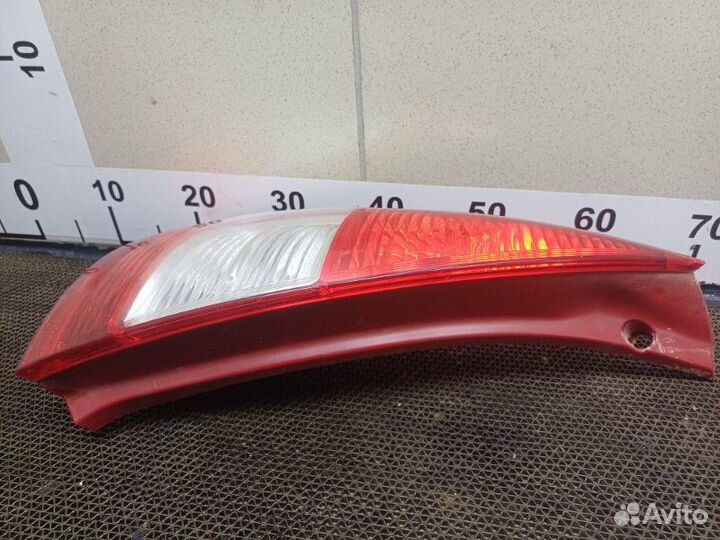 Фонарь задний правый Citroen C3 хэтчбек 1.4 KFV