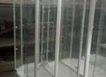 Стеклянная витрина для магазина бу