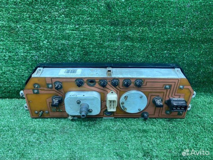 Щиток приборов Иж Ода