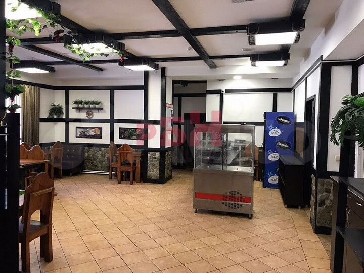 Сдам торговое помещение, 250 м²