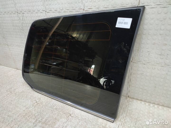 Стекло кузова правое Toyota Land Cruiser 200 2015