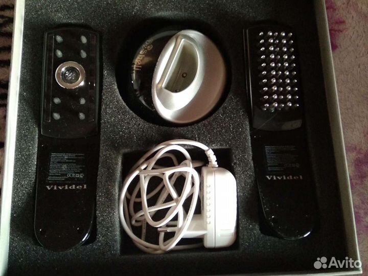 Аппарат по ходу за кожей головы и волосами