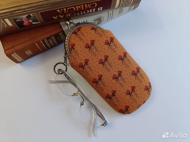 Очечник с фермуаром ручной работы