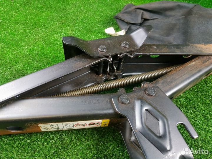 Домкрат Bmw X3 E83