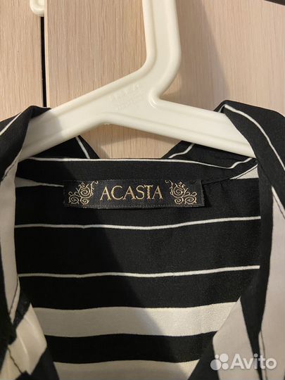 Платье Acasta 42 р черно-белое