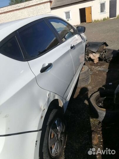 Авторазбор (б.у Запчасти) Hyundai solaris 2014 г