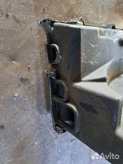 Корпус блока предохранителей Range Rover Vogue