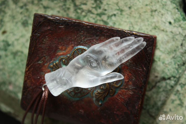 Подвеска рука ведьмы