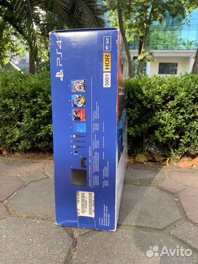 Sony playstation 4 slim