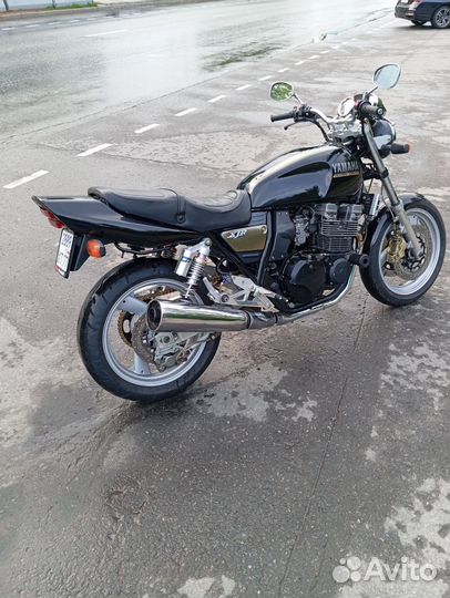 Yamaha XJR400