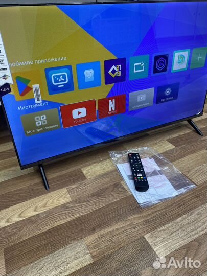 Телевизор SMART tv новый 43