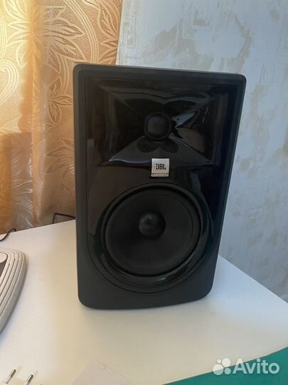 Активные студийные мониторы JBL 305P MKii
