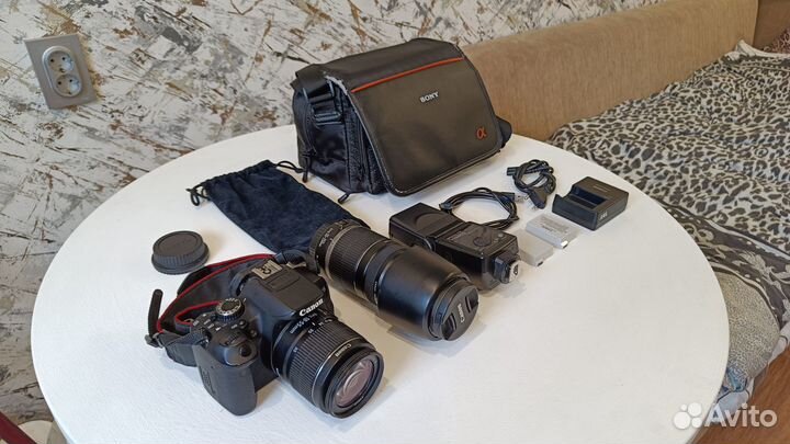 Хороший фотоаппарат Canon 650D+18-55mm+55-250mm