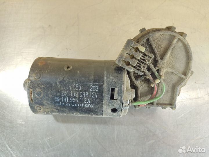 Моторчик стеклоочистителя передний Volkswagen Golf