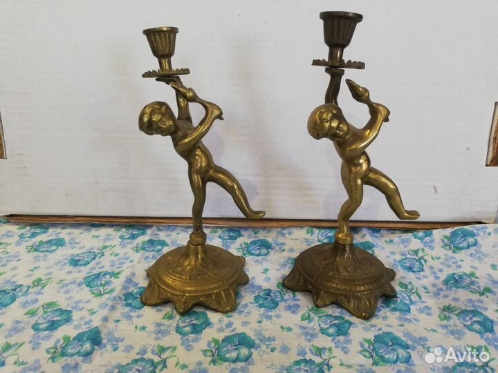 Парные бронзовые подсвечники