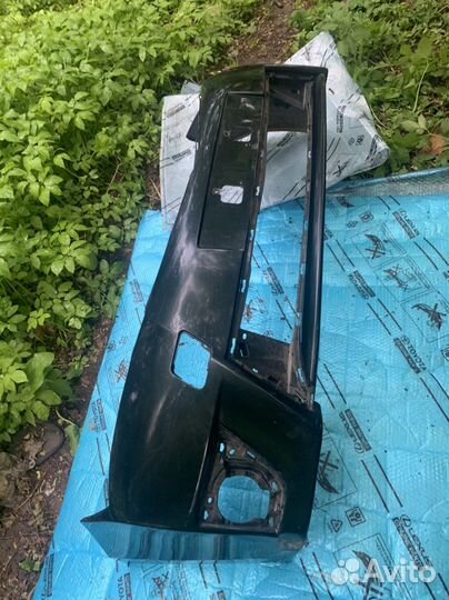 Бампер Toyota Corolla E180 передний (б/у)