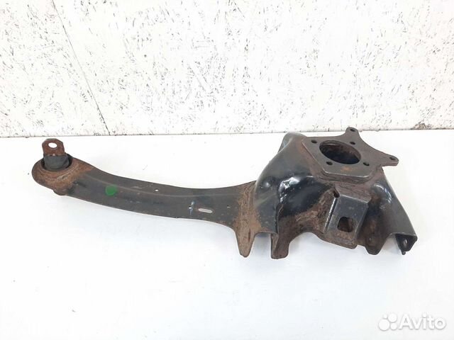 Продольный рычаг форд фокус. Рычаг задний ford 1548460. Задний рычаг форд фокус 2 дорестайлинг. Focus 2 задний подпружинный рычаг. Задний рычаг форд фокус 2 дорестайлинг.