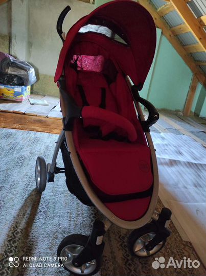 Прогулочная коляска