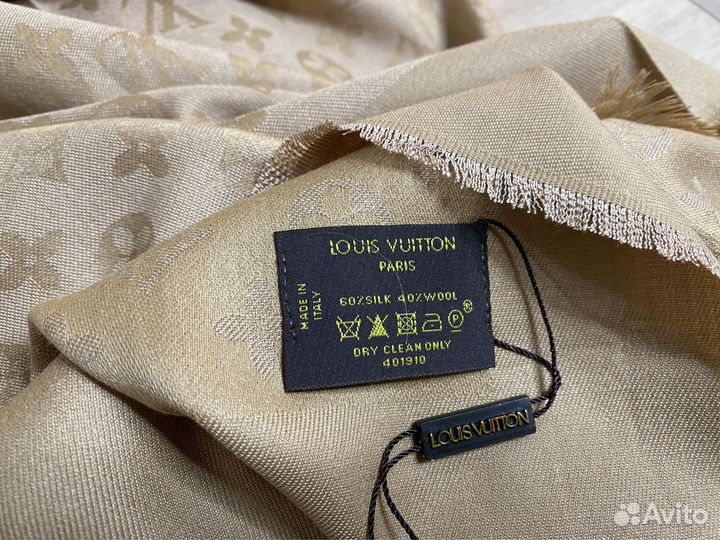 Женская шаль Louis Vuitton в упаковке