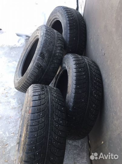 Gislaved Nord Frost 5 235/65 R17
