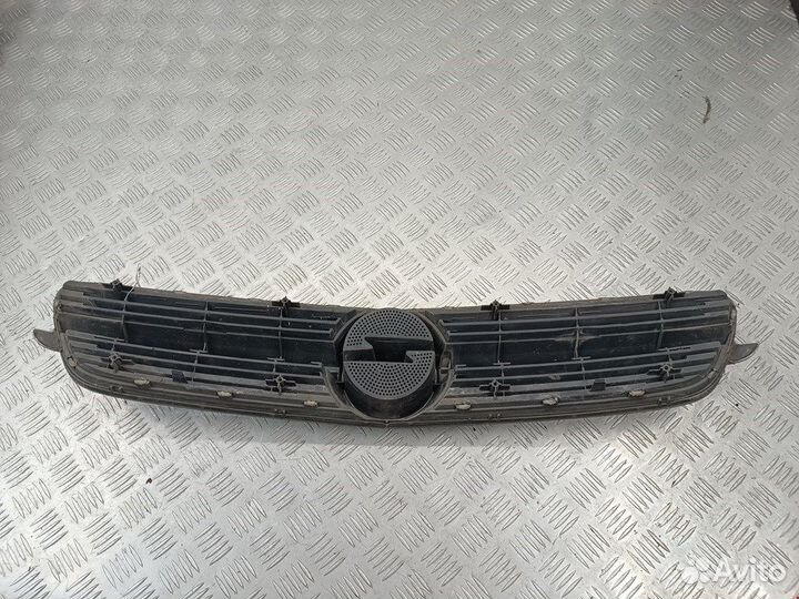 Решетка радиатора для Opel Vectra C 13106811