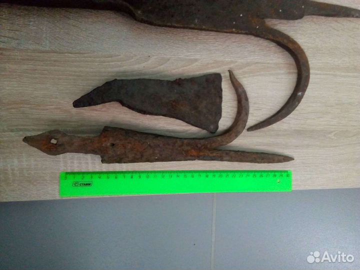 Пожарный багор и топор