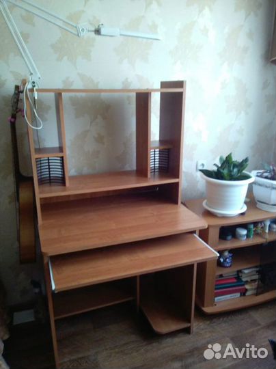 Стол компьютерный