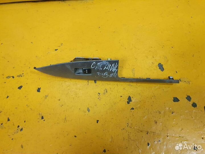 Кнопка стеклоподъемника задняя правая toyota caldi