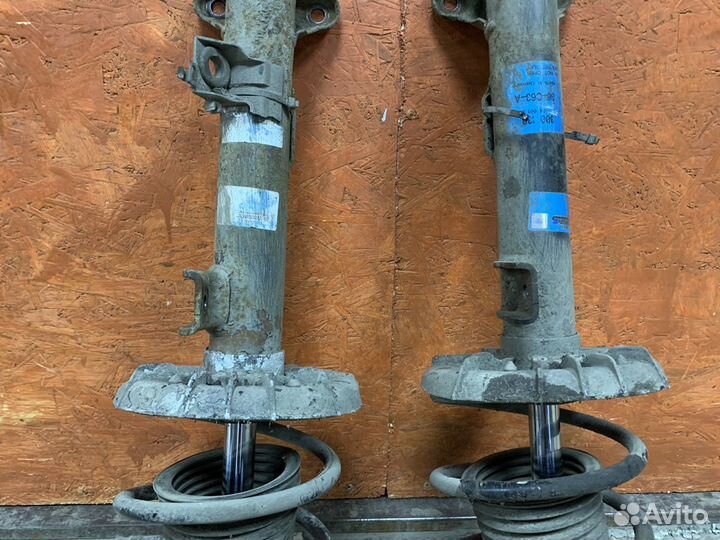 Амортизатор Mercedes w209