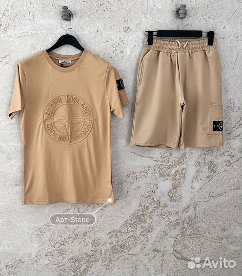 Футболка и шорты stone island