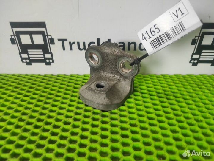 Кронштейн пневморессоры передний правый Volvo Fh 4