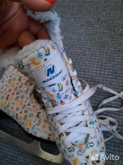 Коньки фигурные