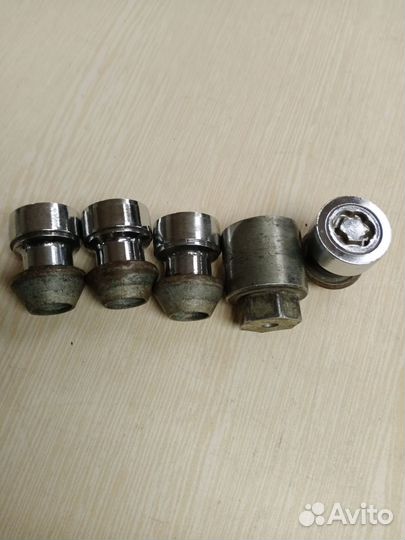 Секретки на колеса McGard M12x1.25