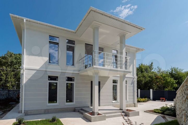 Дом 267,8 м² на участке 7 сот.