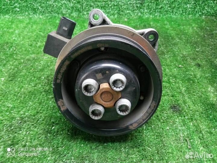 Насос водяной (помпа) Volkswagen Jetta 5 (2006-20