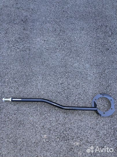 Распорка передних стоек на LADA granta