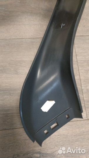 Обшивка крышки багажника правая Bmw 530 D E61 M57N