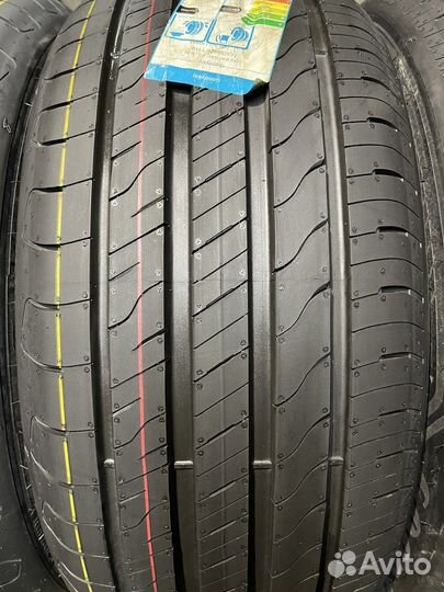 Goodyear EfficientGrip 2 SUV 265/50 R20 111V