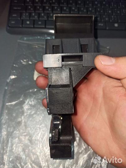 Блокировка спинки сиденья 7L6885681C71N VAG