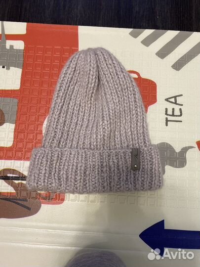 Шапка женская вязаная