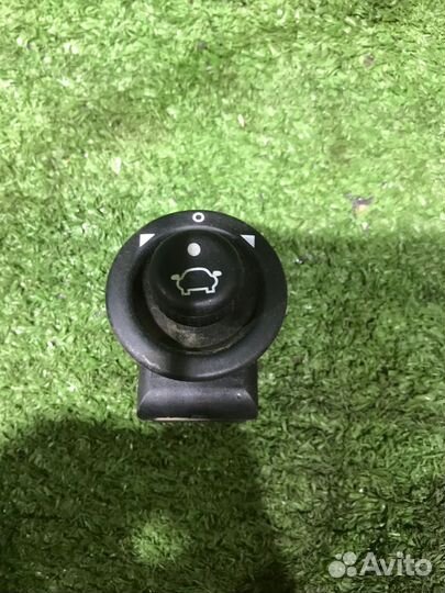 Блок управления зеркалами Ford Focus 1