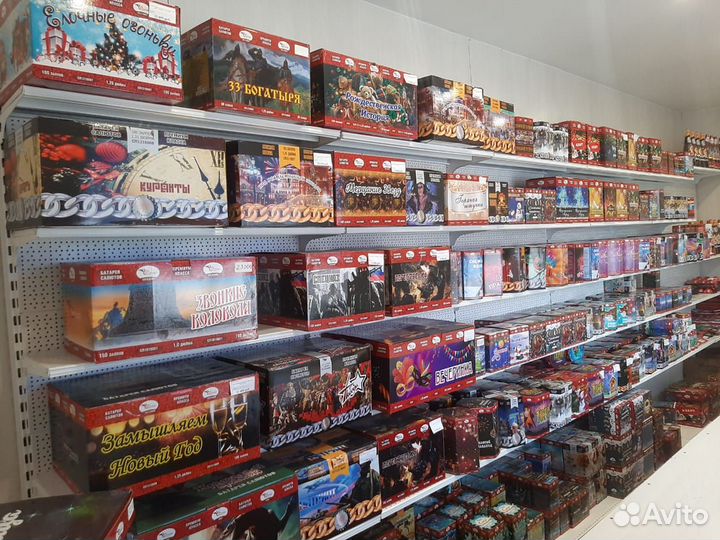 Салюты и фейерверки