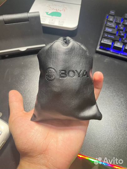 Петличный микрофон boya