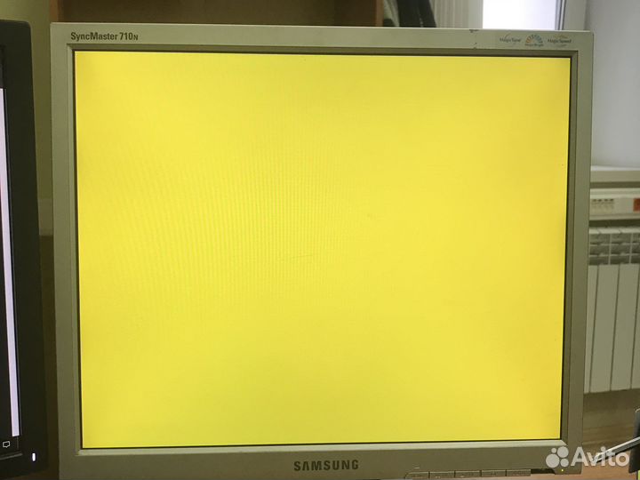 Монитор Samsung 710n