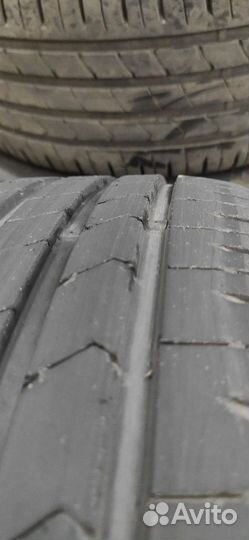 Kumho Ecsta HS81 215/55 R17 94V