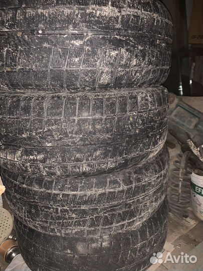 Bridgestone Blizzak Revo 696 205/55 R16 91V