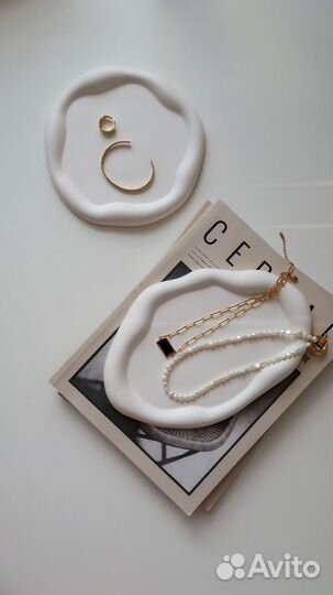 Подставка, поднос для дома