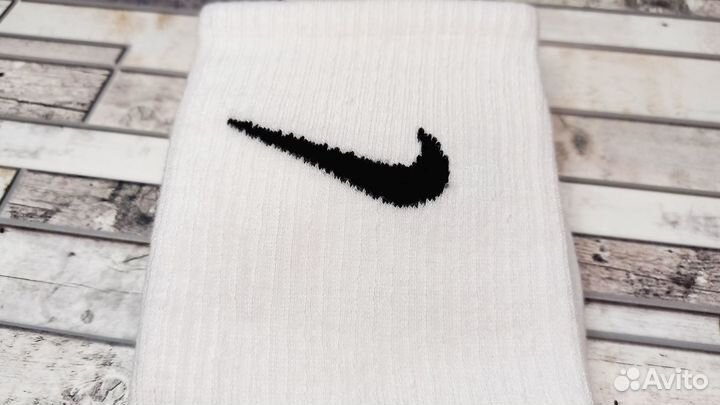 Носки Nike белые, высокие