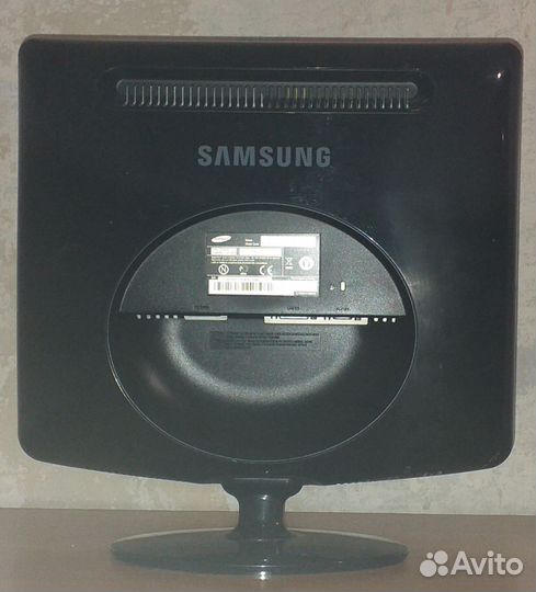 Монитор Samsung 932B