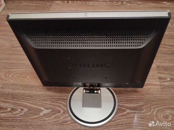 Монитор Philips